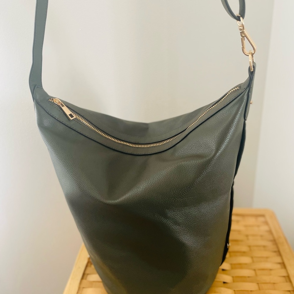 A New Day Target Green Pebble Texture Faux Leather Shoulder Bag & Sling Bag